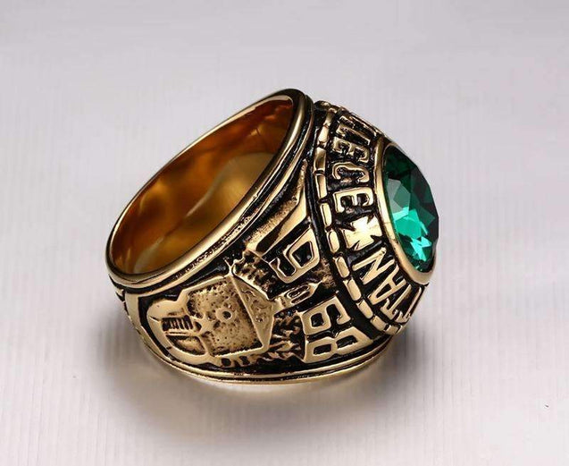 Men's Manhattan Vintage Ring with Green Crystal